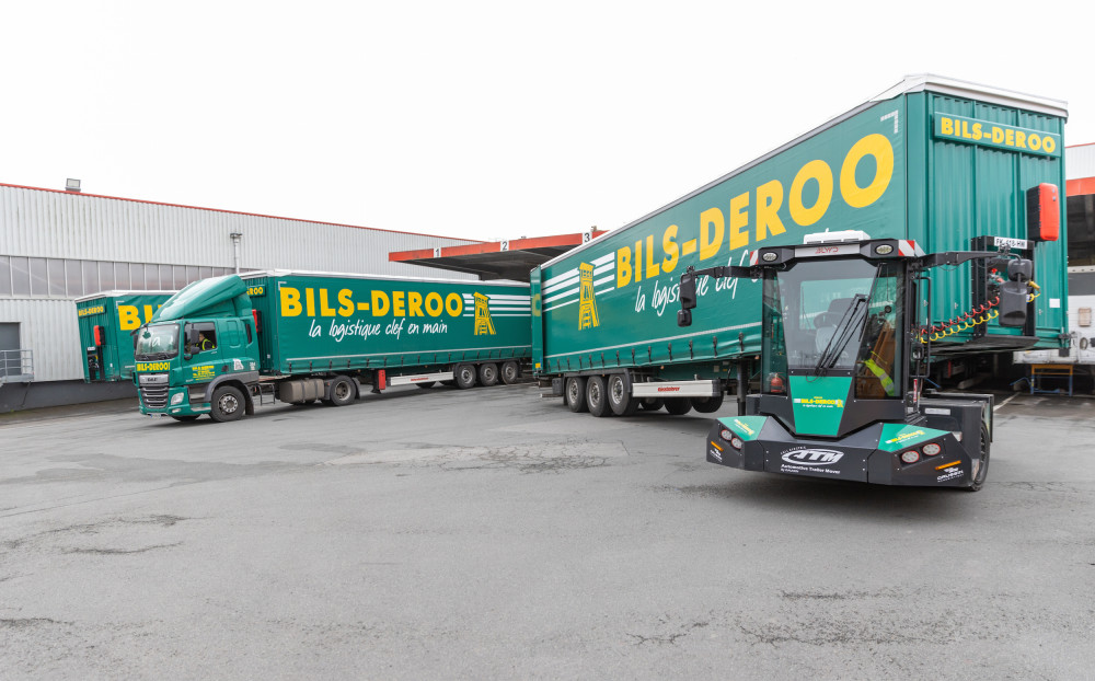 Symbole de sa volonté de réduire son empreinte carbone, le Groupe Bils-Deroo a récemment acquis un tracteur de cours électrique.