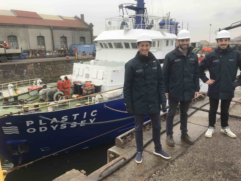 Les fondateurs de Plastic Odyssey Simon Bernard, Bob Vrignaud et Alexandre Dechelotte