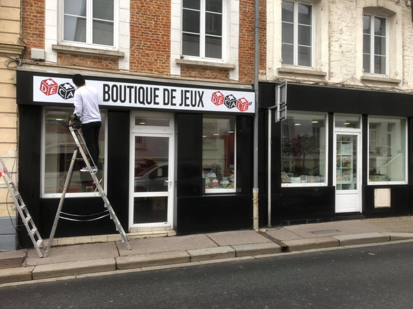  Le Décalé² s'est installé au 18/20 rue Gambetta à Bolbec.  © Le Décalé