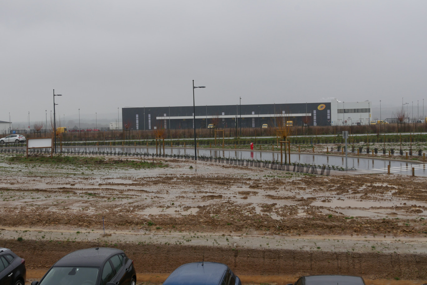 Le siège de la poste s’étend sur un terrain d’1,5 hectare. (© Aletheia Press / L.D.)