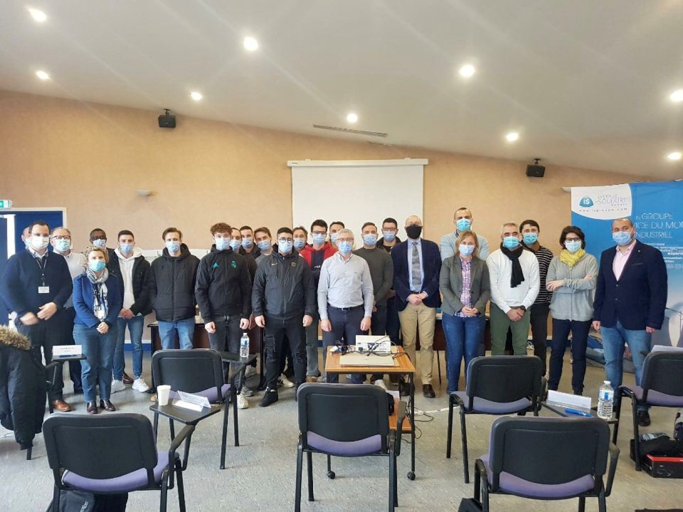 Douze stagiaires suivent la formation de six mois. © Région Normandie