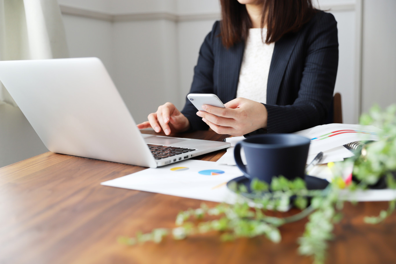 Avec la crise, les entreprises ont basculé en télétravail de manière soudaine et souvent subie avec des conditions parfois contraignantes pour les salariés. (c)AdobeStock