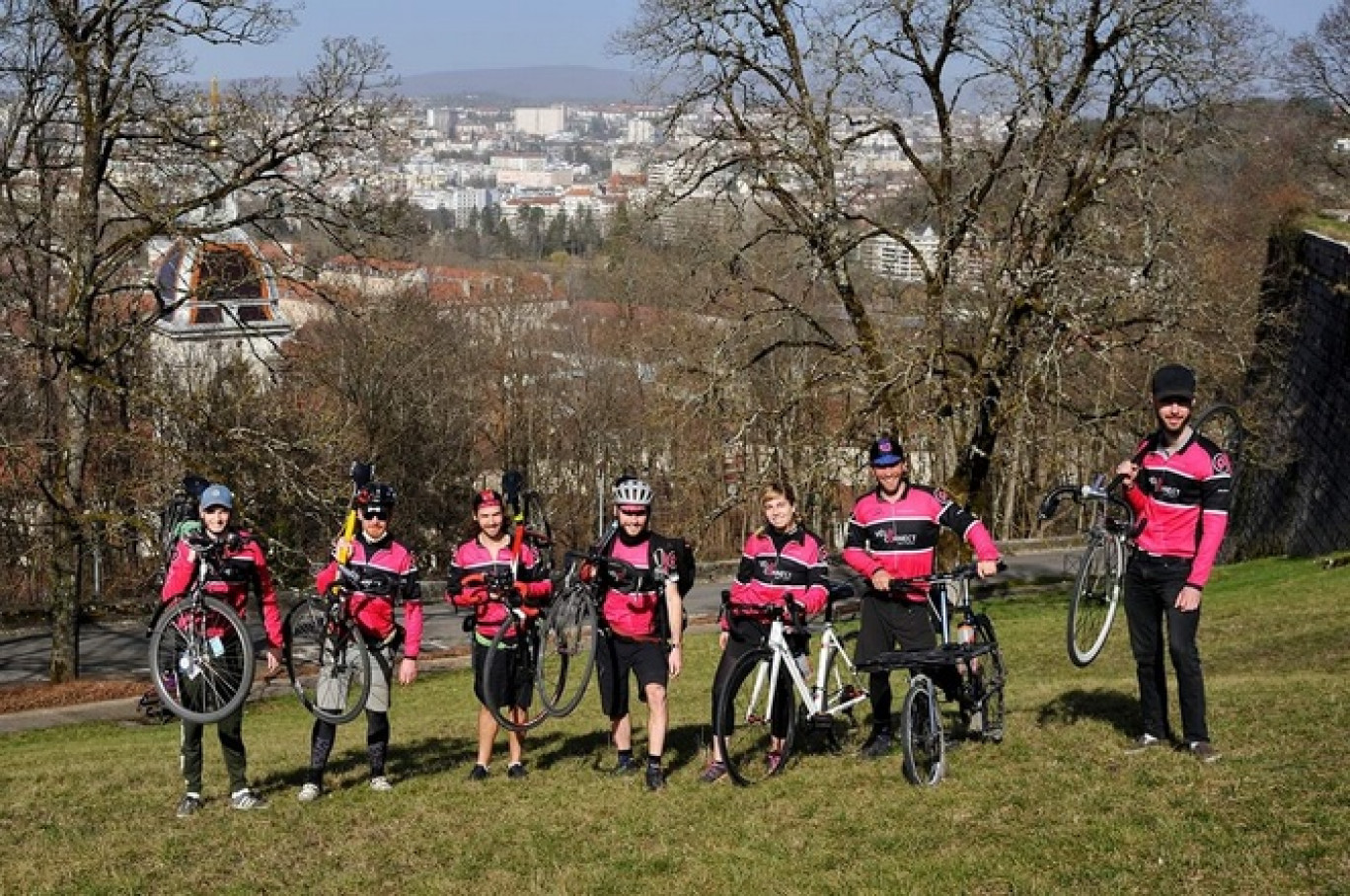 L'enseigne Véloconnect est spécialisée dans la livraison en vélo notamment pour les entreprises, les boutiques et les artisans.