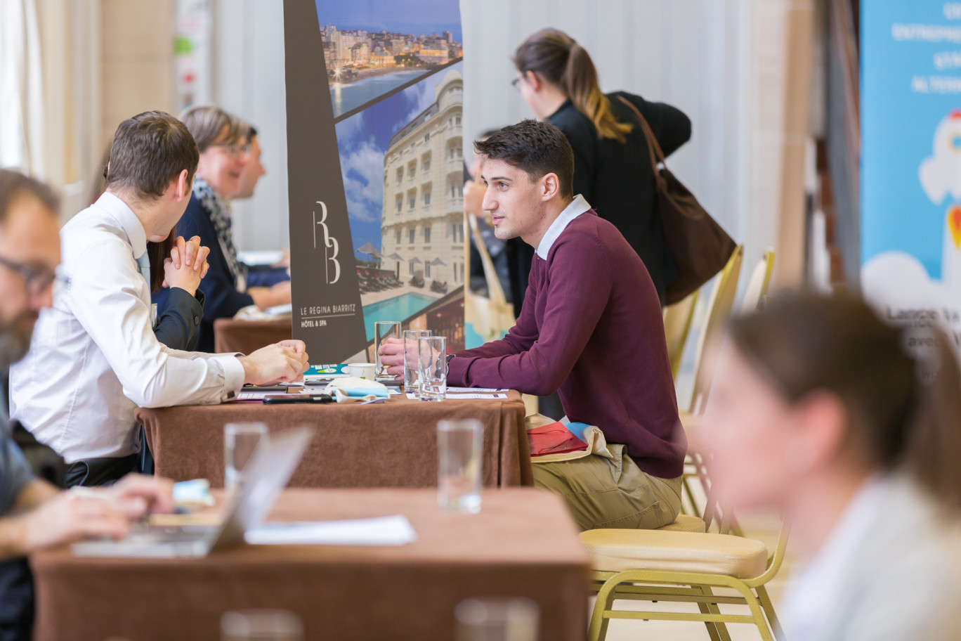 Favoriser la rencontre entre les entreprises et les jeunes postulants, comme ici lors d'un Job Dating en 2019. 