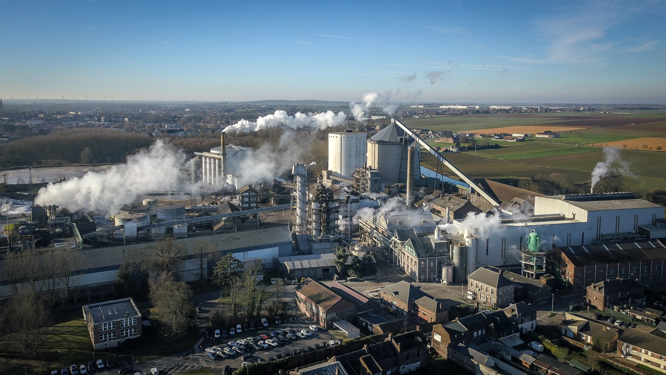 La sucrerie, vieille de 148 ans, comprend 15 hectares de bâtiments couverts et 85 de bassins. © Michel Blossier pour Tereos 