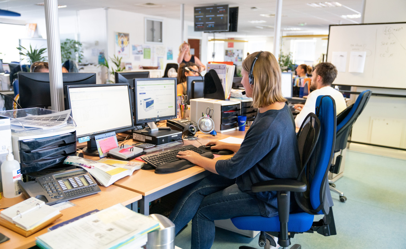 Lyreco France livre, depuis l'an passé, ses fournitures de bureau chez les salariés de ses clients.