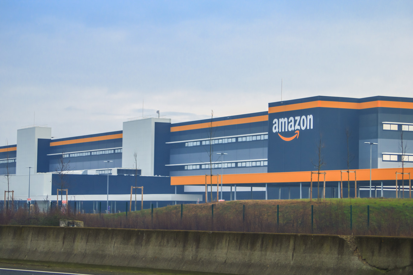 Le site d'Amazon à Bretigny-sur-Orge. L’Île-de-France demeure la région la plus attractive avec avec 288 projets d'investissements. © Bruno