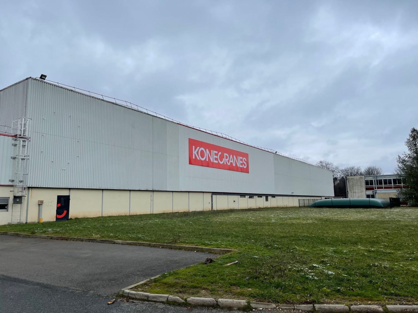 Le site Konecranes à Saint-Vallier. (© Agence Ecosphère)