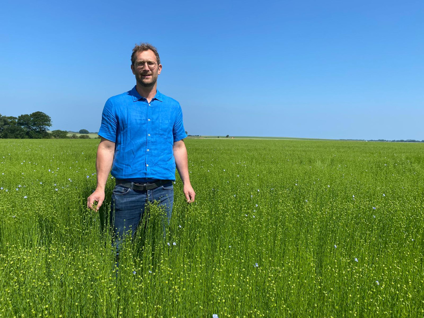 Maxime Barbe est liniculteur depuis 2014. (Photo Chl.G pour Gazette Normandie) 