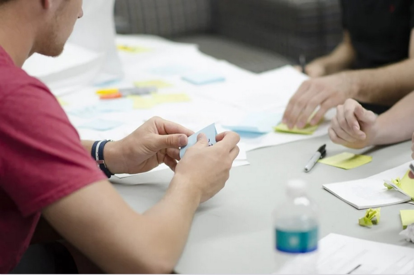 A l’aide d’un réseau professionnel, le dirigeant peut trouver de nouveaux clients, réduire ses charges et bénéficier de l'expérience d'autres entrepreneurs.