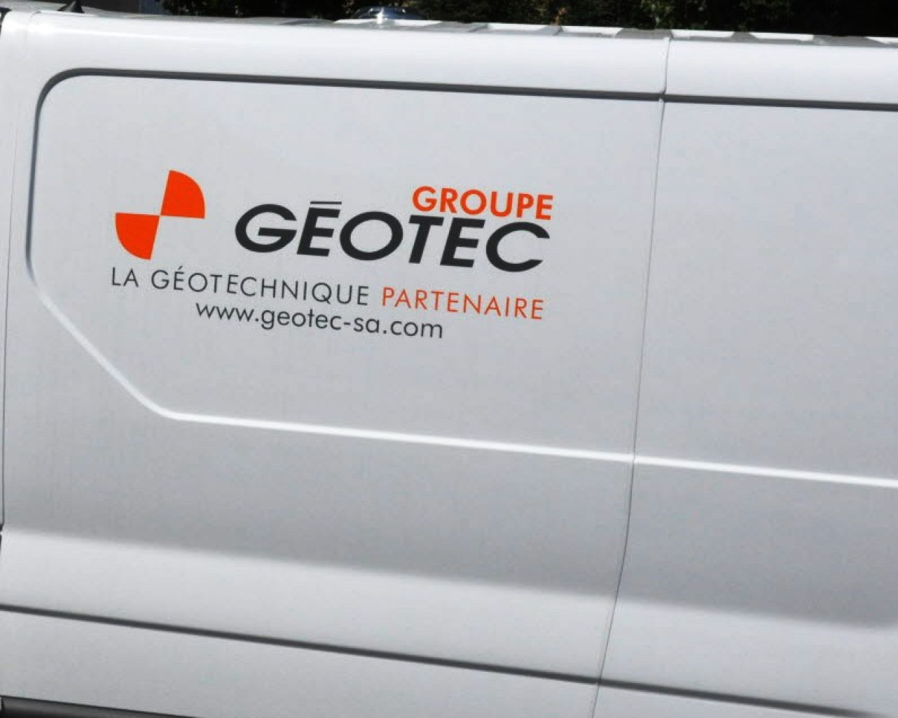 (c) Géotec