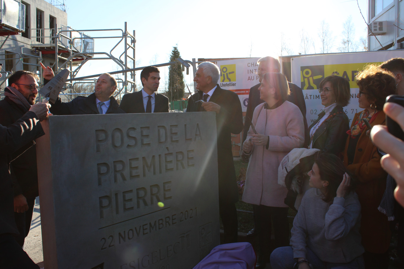 La pose de la première pierre a eu lieu lundi 22 novembre. (Photo Feugère/Région Normandie)