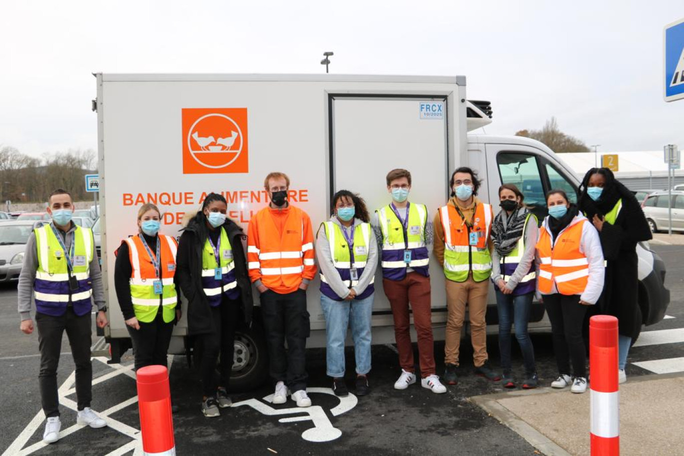 La Banque Alimentaire de Moselle à la réception des dons d'Amazon à Augny. © Amazon.