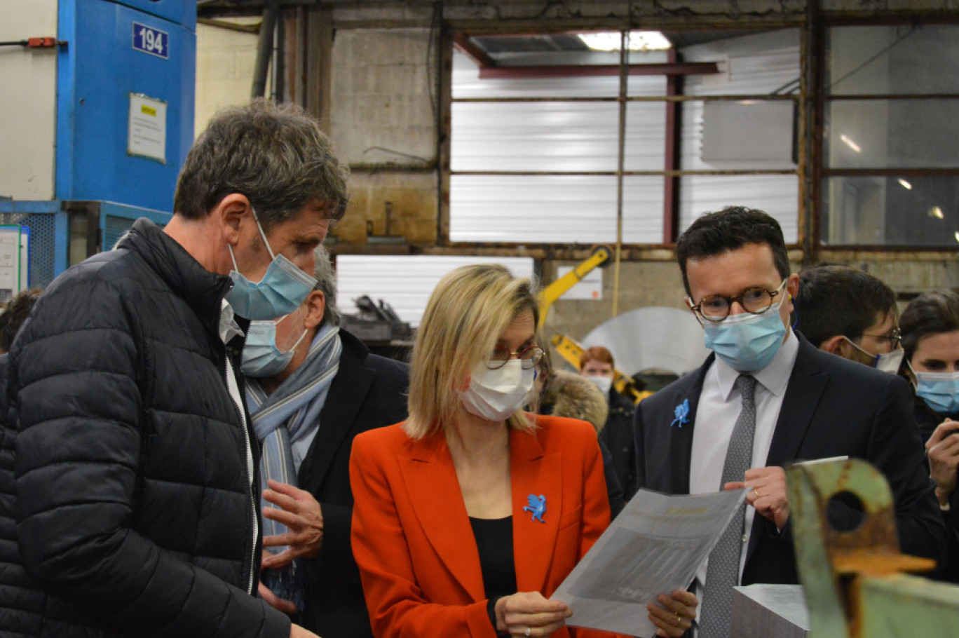 Lors de la visite de la ministre de l'Industrie chez Votat, à Pont-Sainte-Maxence.