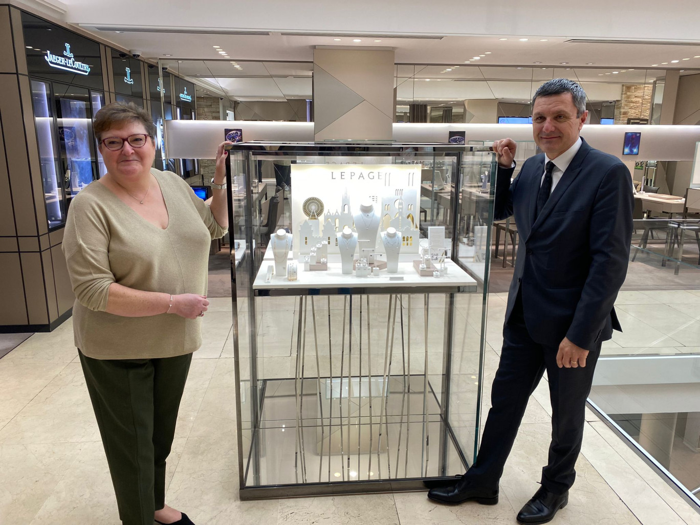 Valérie et Franck Lefrançois sont à la tête de la boutique rouennaise de la Maison Lepage. (Photo Gazette Normandie)