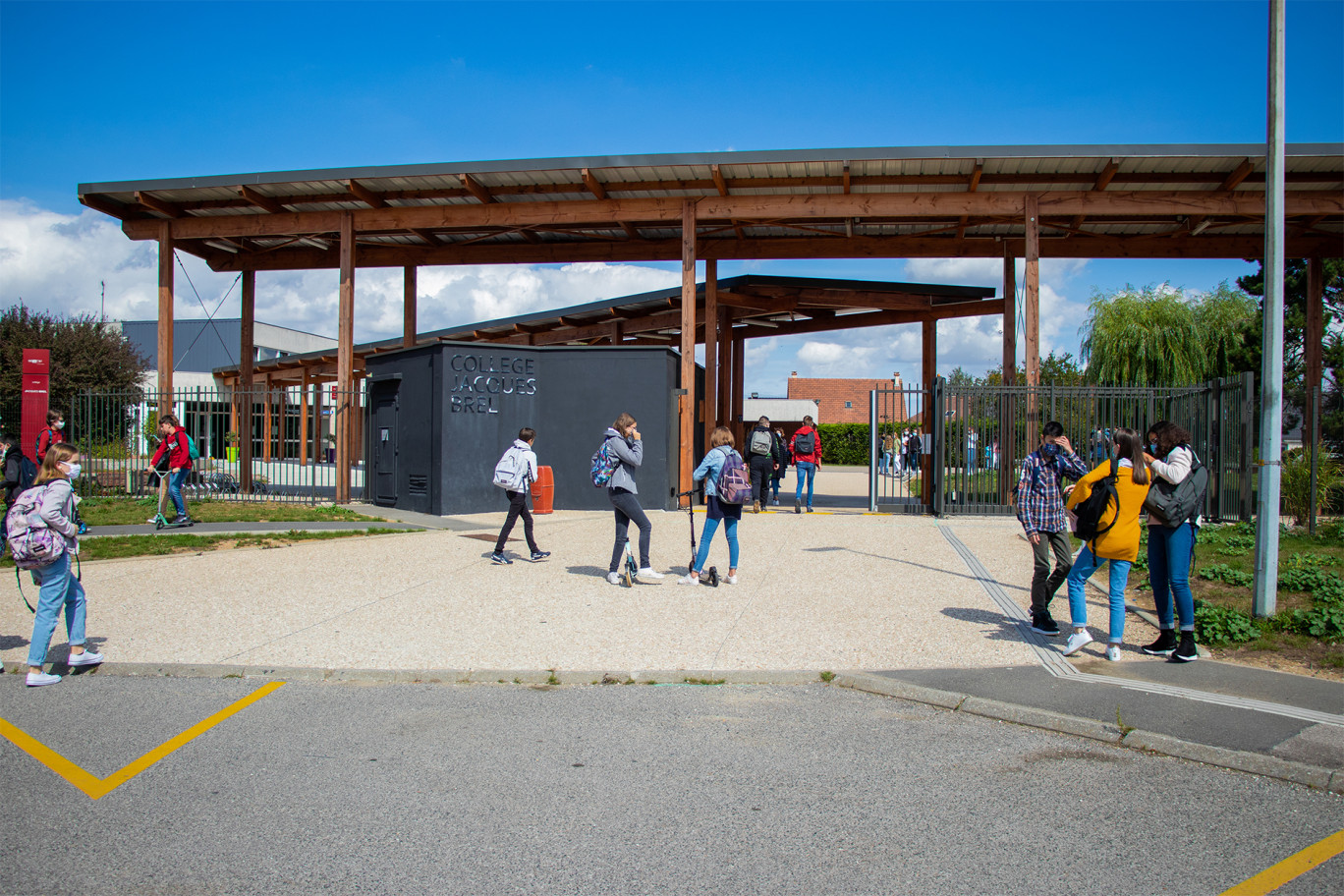 Le collège Jacques-Brel de Villers-Bretonneux, qui a déjà fait l'objet de travaux de modernisation et d'extension en 2017 et 2018 bénéficiera de nouveaux crédits (550 000 euros) pour le réaménagement et la rénovation de la restauration scolaire et pour la construction d'un préau. (c)Conseil départemental de la Somme