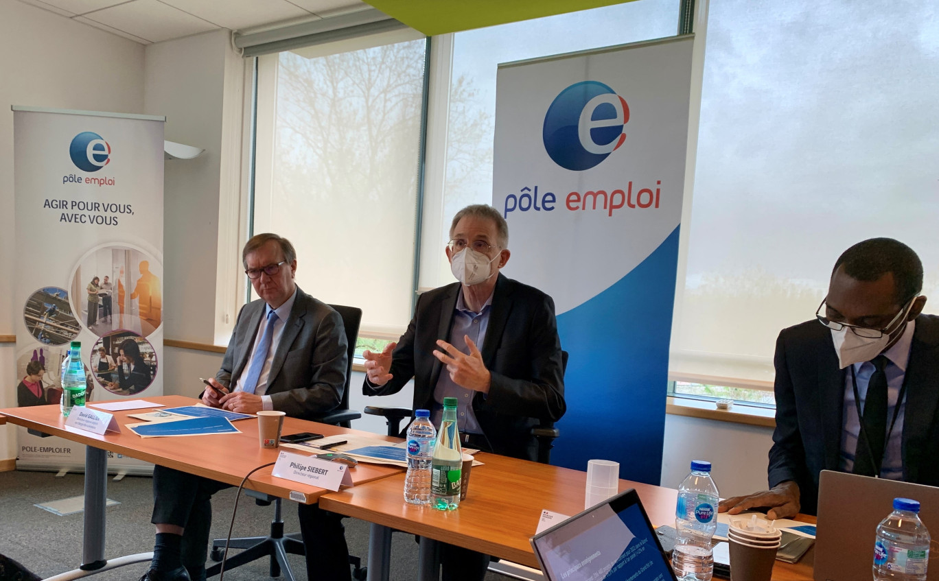 Philippe Siebert, directeur régional de Pôle Emploi Grand Est, annonce des résultats de l’enquête BMO 2022.  © : Pôle Emploi Grand Est..