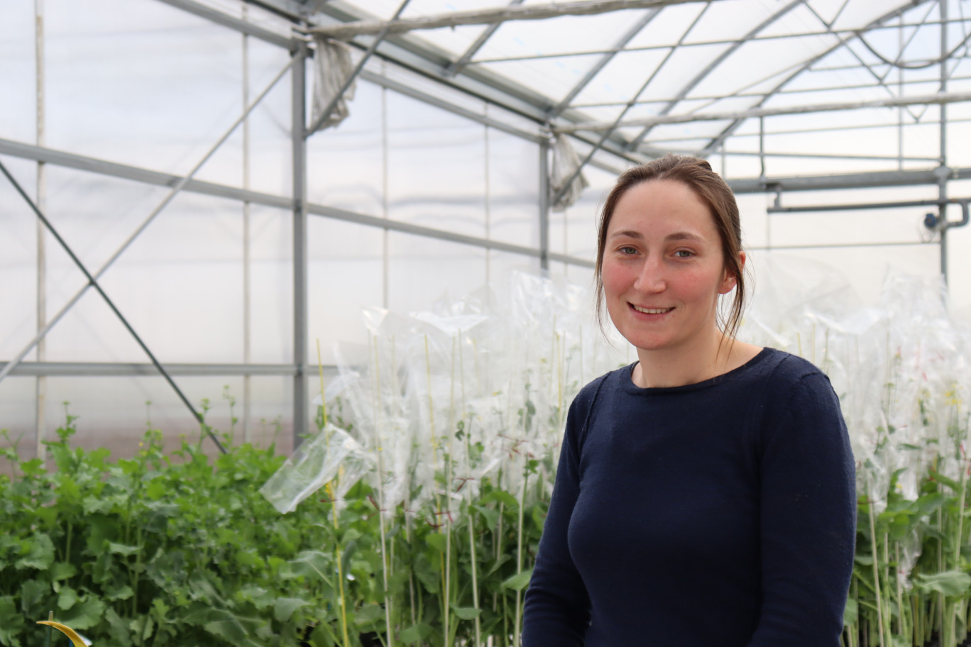 «Nous avons quatre laboratoires dans la société, avec chacun une activité spécifique», explique Marie Masschelein, responsable du site RAGT 2n à Annœullin. © Aletheia Press/E.Chombart