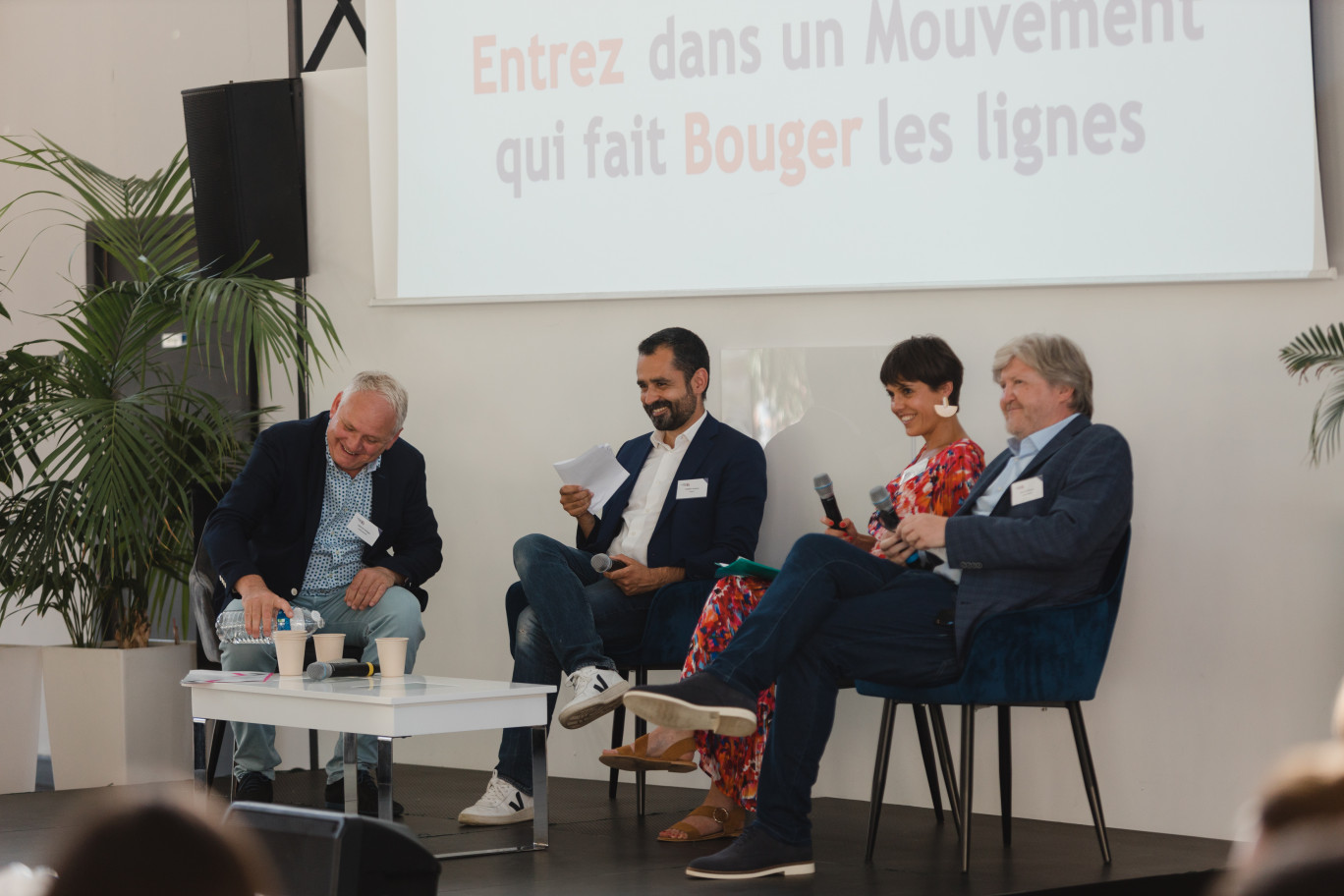 (à l'extrême g. et dr.) Philippe Gravez et Patrice Guillou de Communimark, Antoine Hubert et Anne-Charlotte Roux, déléguée générale du Medef Somme. (c)Instantmatic