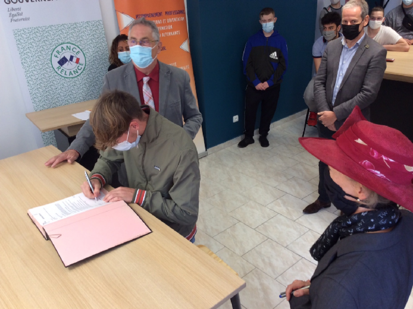 Inauguration dans les nouveaux locaux de la Mission Locale pour les adhérents de «Garantie Jeunes». © : Préfecture de la Meuse.