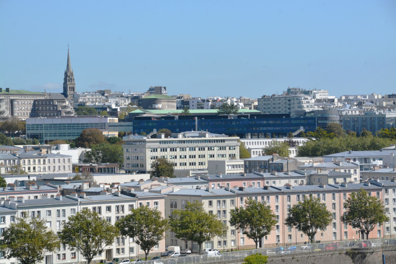 Dans l'Ouest du pays, les prix ont grimpé et les villes moyennes sont particulièrement concernées comme Brest qui enregistre une augmentation de 12,2% de ses prix. © jean pierre martin