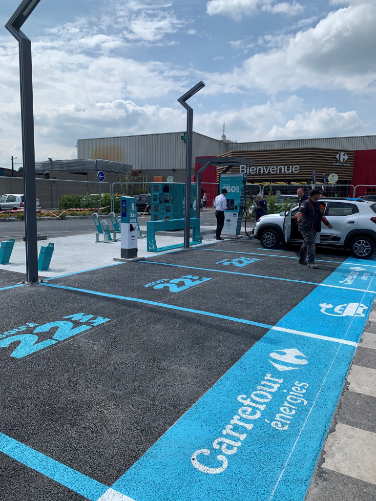 Allego ouvre deux stations de recharge ultrarapide à Armentières et Condé-sur-l'Escaut