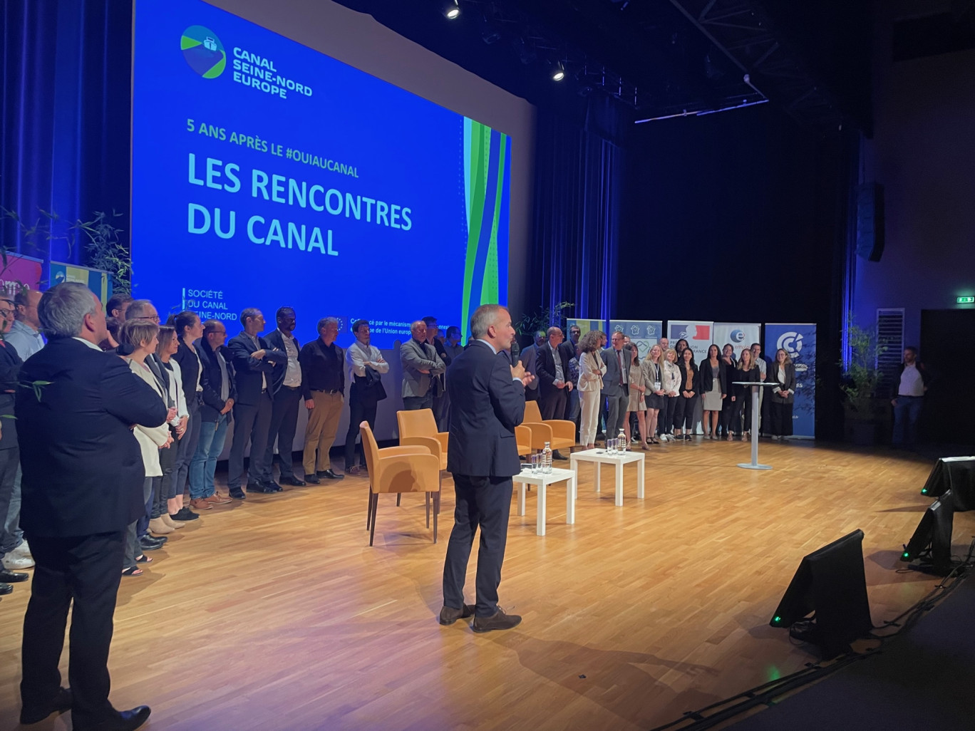 "Les Rencontres du Canal", en présence du président de la Région Xavier Bertrand, ont réuni l’ensemble des acteurs et partenaires, pour faire un état des lieux du chemin parcouru depuis les premières études jusqu’au lancement du chantier, et évoquer les perspectives et les débouchés.