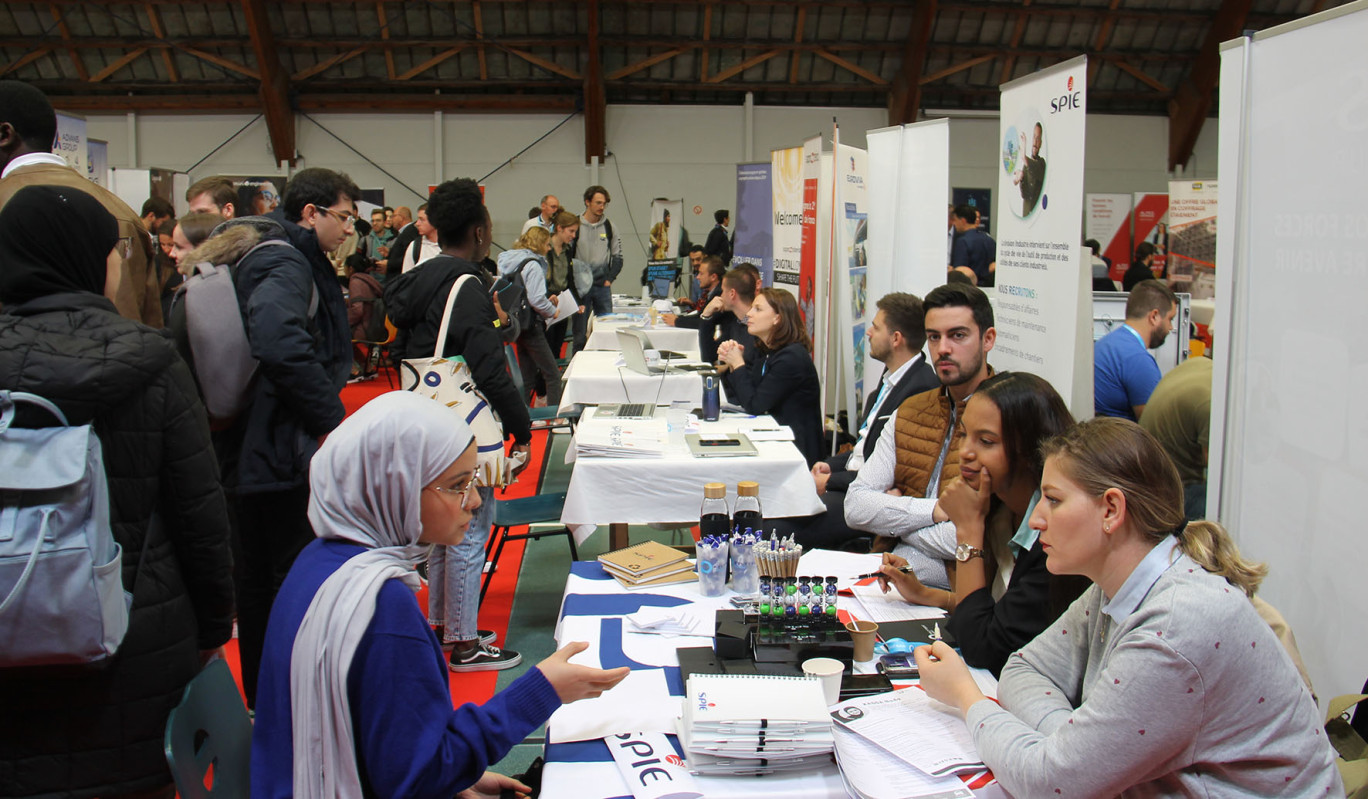 La 17e édition du forum Emploi-Stage, September Fest, de l’école d’ingénieurs Polytech Nancy a fait le plein le 27 septembre dernier. 