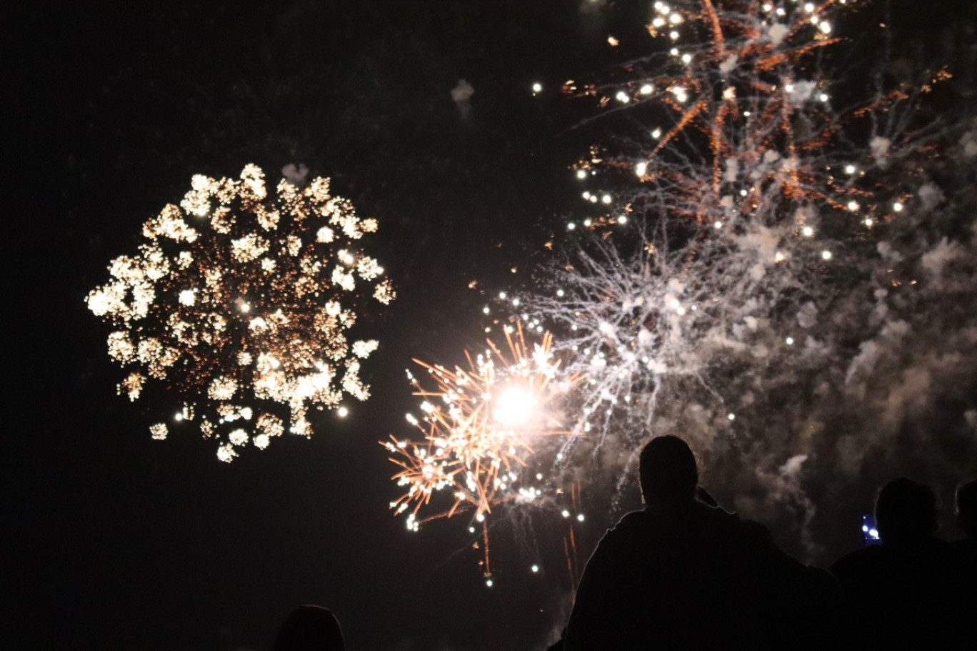 Aisne Pyrotechnie travaille avec une vingtaine d’artificiers lors des grosses représentations, telles que le 13 ou le 14 juillet. ©Aletheia Press/ E. Chombart