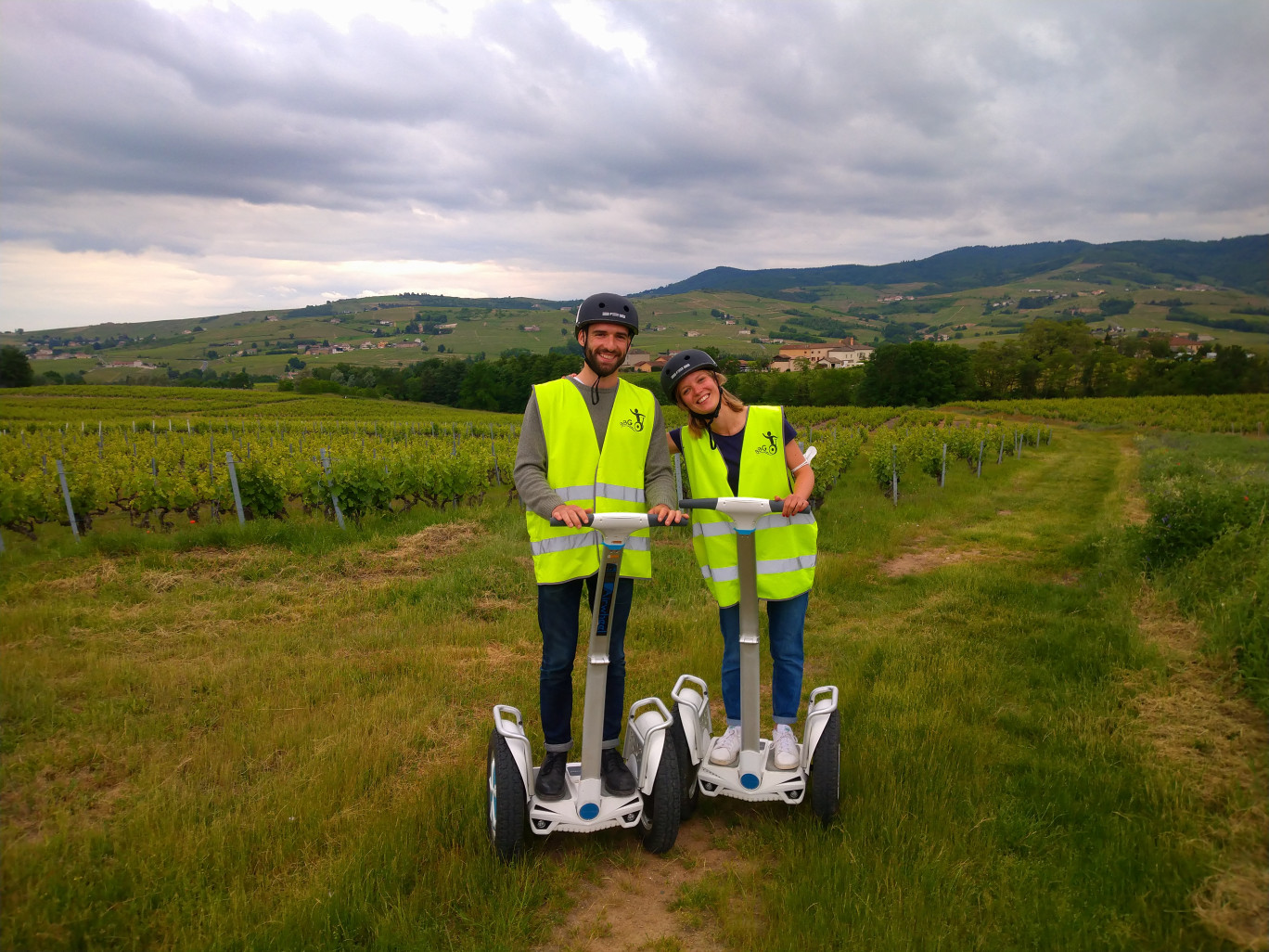 Chloé Ribaudeau et Thomas Moshtagh testent les activités avant de les référencer sur Tabalise. (Tabalise)