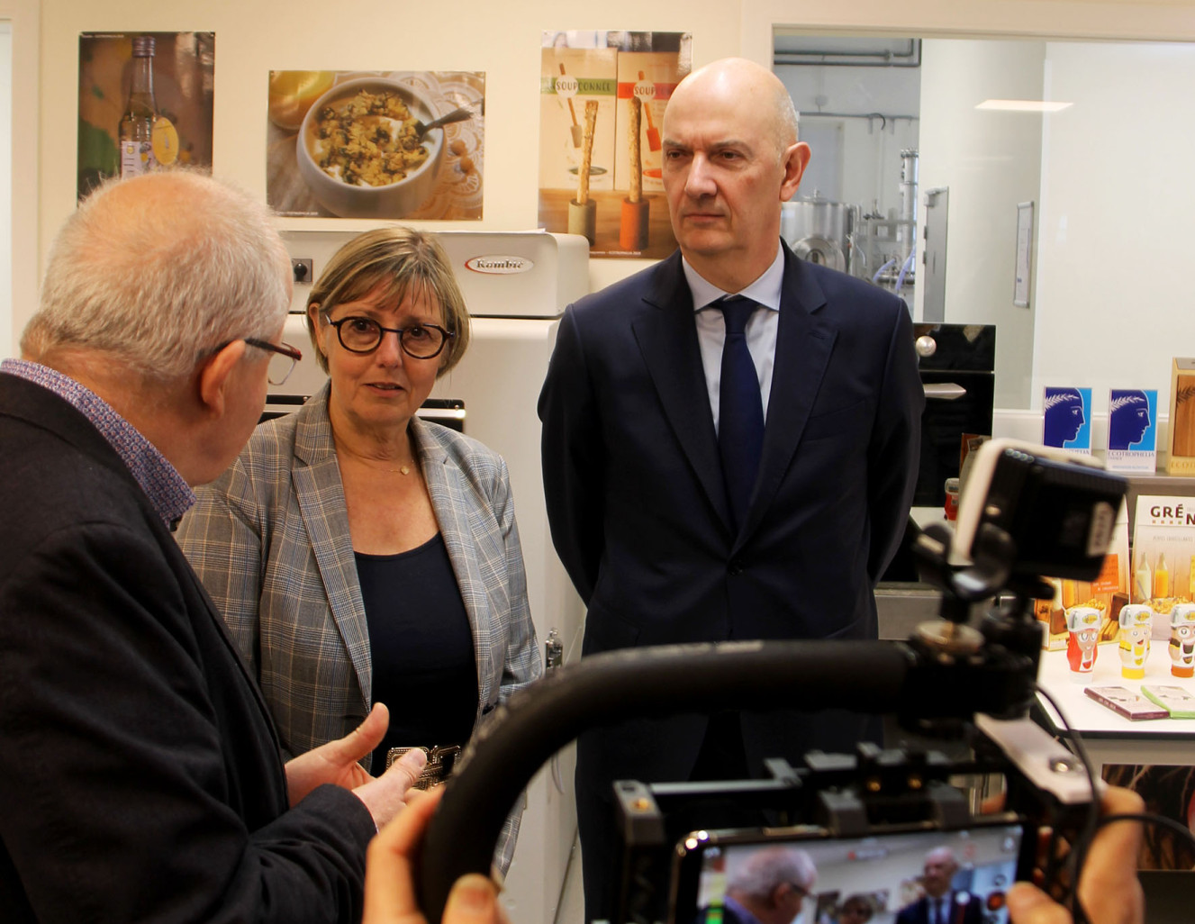 Sylvie Retailleau, ministre de l’Enseignement supérieur et de la Recherche et Roland Lescure, ministre délégué à l’Industrie, ont annoncé le 9 janvier sur le campus Brabois-Ingénierie de l’Université de Lorraine, le boostage du plan Deeptech à hauteur de 500 M€.