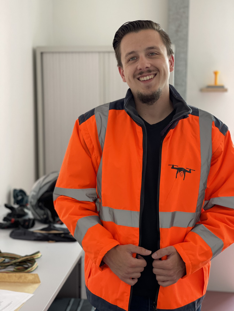 Pierre-Louis Delattre, 27 ans, est le président et fondateur de cette entreprise de drones installée à la pépinière Jules-Verne de Boves.