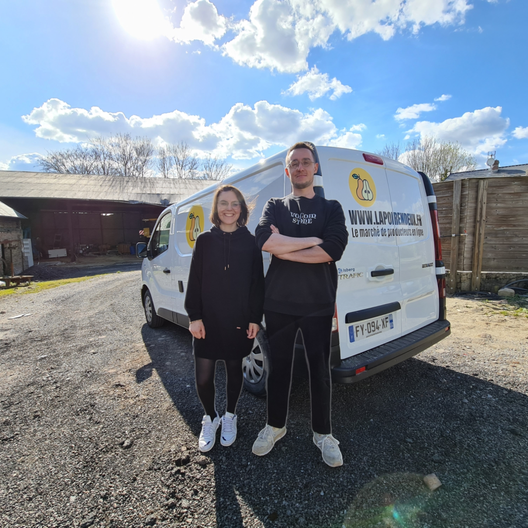 Margaux Niay et Adrien Defarcy, dirigeants de La Poirendeux, un marché de producteurs locaux en ligne. ©La Poirendeux