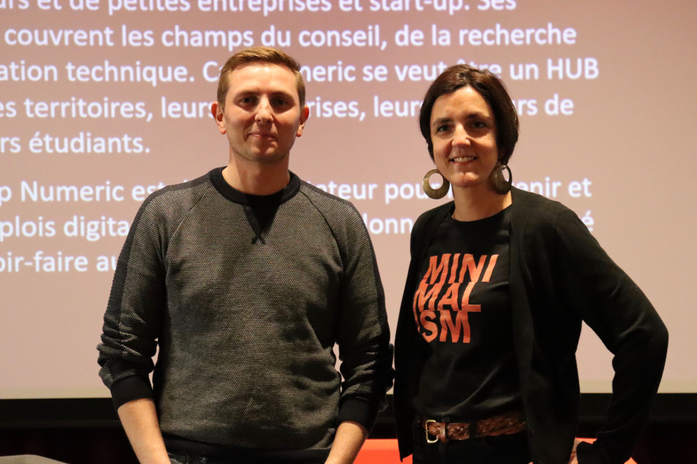 Maxime Butel accompagné de la fondatrice du podcast "Présentes !", Cécile Admont, avant l’évènement Women in Tech, le 2 mars à Saint-Martin-les-Boulogne. © Aletheia Press/E.Chombart