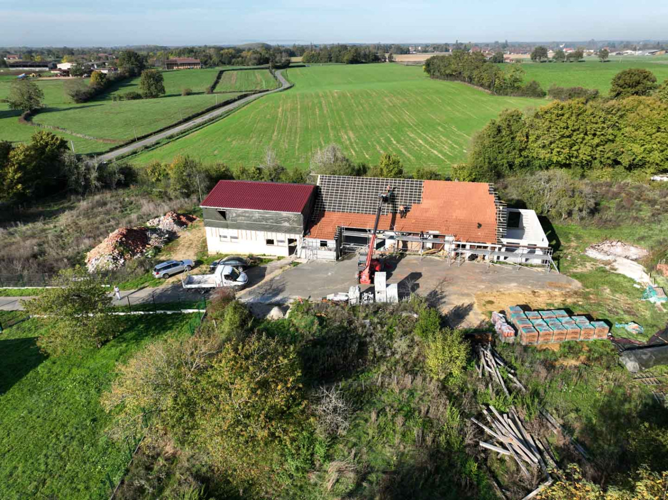 A Batanges, l’association Animaux-Secours rénove une ancienne laiterie pour construire une maison de retraite pour animaux vieillissants. (© Animaux-Secours)