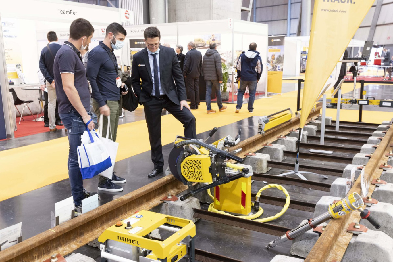 Des voies de démonstration seront mises en place afin de tester les matériels roulants. © Sifer