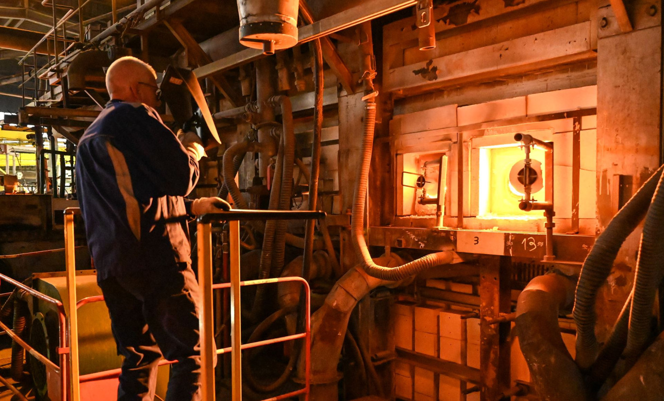 Trois fours sont déjà passés du gaz à l’électricité et trois autres devraient suivre entre 2026 et 2029. © Denis Charlet-AFP