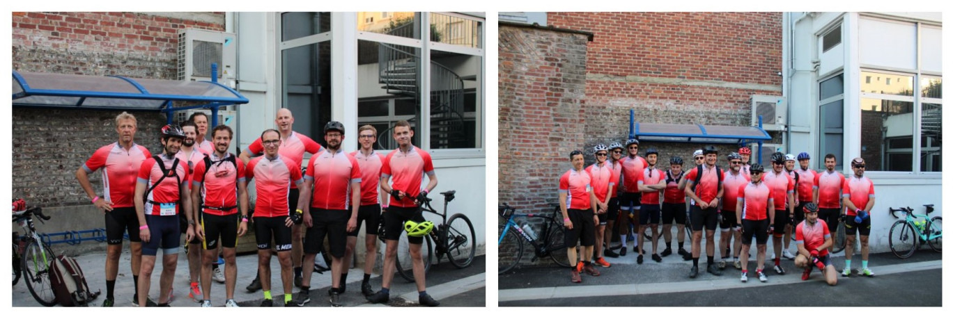  Les coureurs avant le départ au siège des instances.