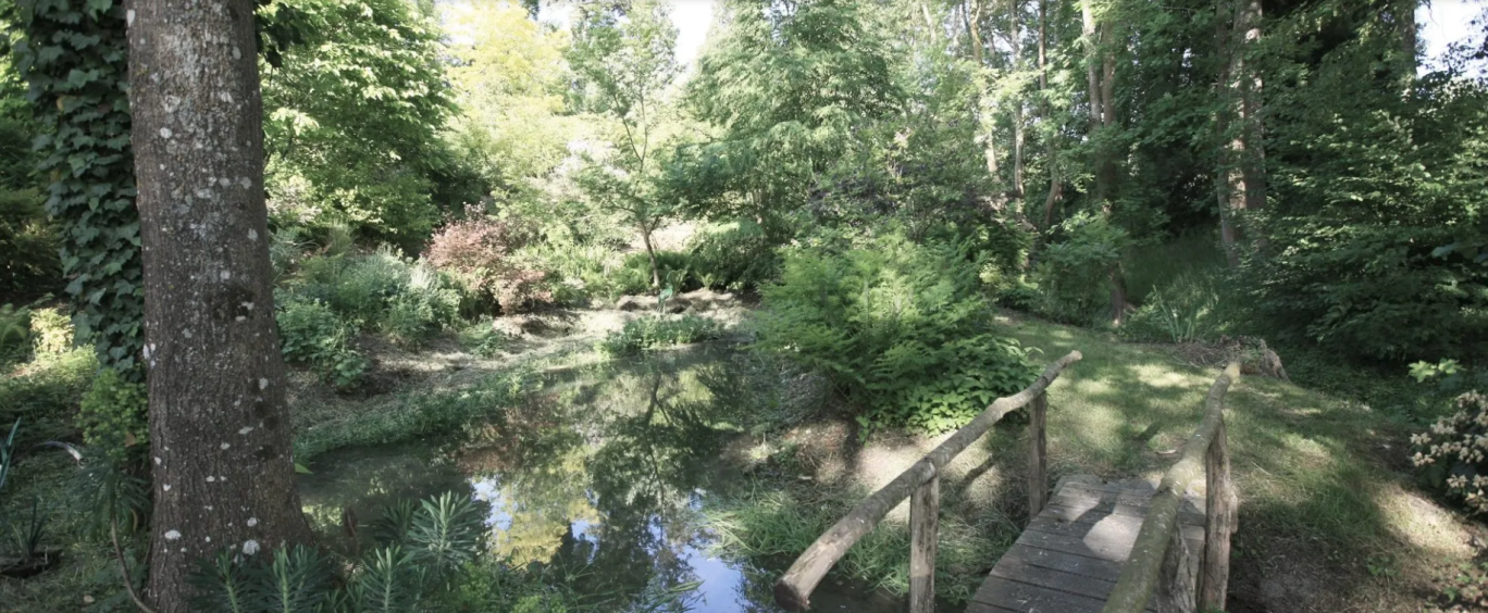 « Je ne peux affirmer que ce jardin est beau, car la beauté est difficile à définir. Mais je peux assurer que ce jardin est élégant, à l’image de sa créatrice », remarque Marie Ladoucette. ©Jardins de Viels-Maisons