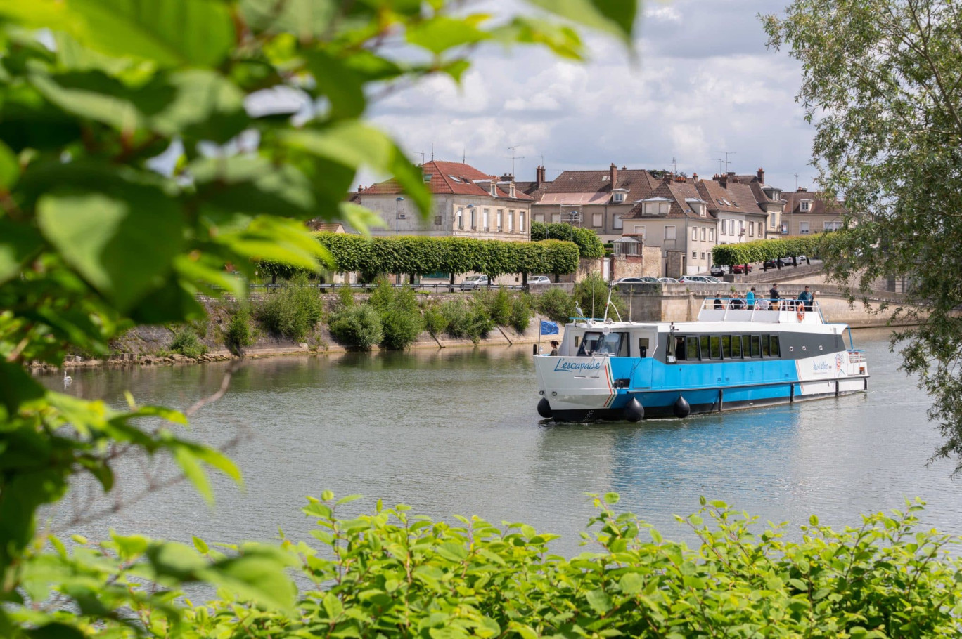 La croisière démarre de Compiègne pour rejoindre Pont-Sainte-Maxence et le retour s’effectue à vélo. (©Renoux Xavier /Cité des Bateliers) 