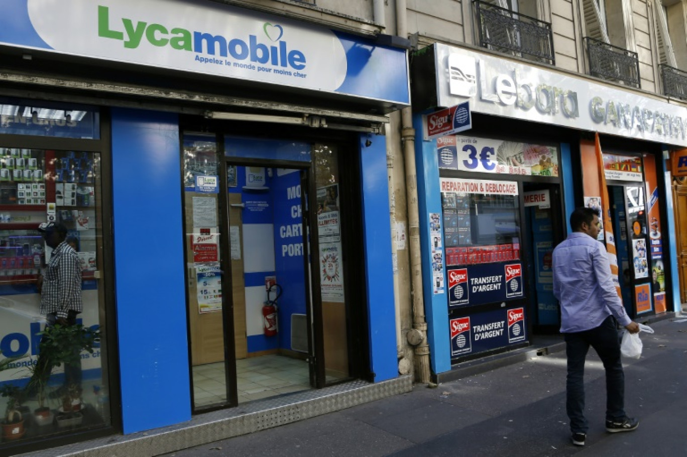 Une boutique Lycamobile à Paris en août 2015 © THOMAS SAMSON