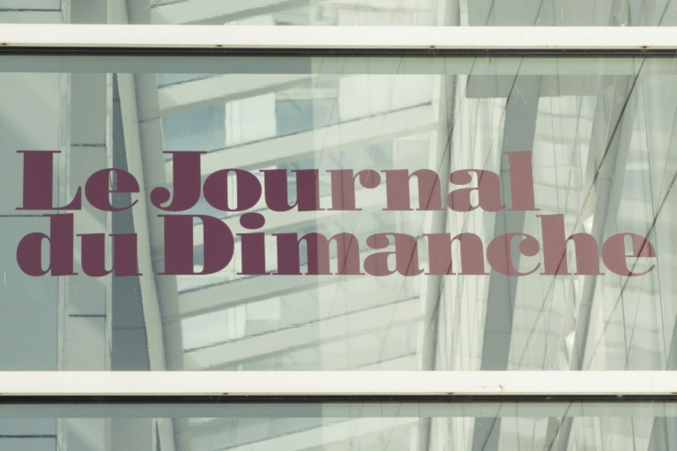 La grève au Journal du Dimanche ne faiblit pas: la rédaction de l'hebdomadaire a voté à la quasi-unanimité la poursuite du mouvement, qui entre dans sa deuxième semaine, pour dénoncer l'arrivée à sa tête du journaliste marqué à l'extrême droite Geoffroy Lejeune © Martin LELIEVRE