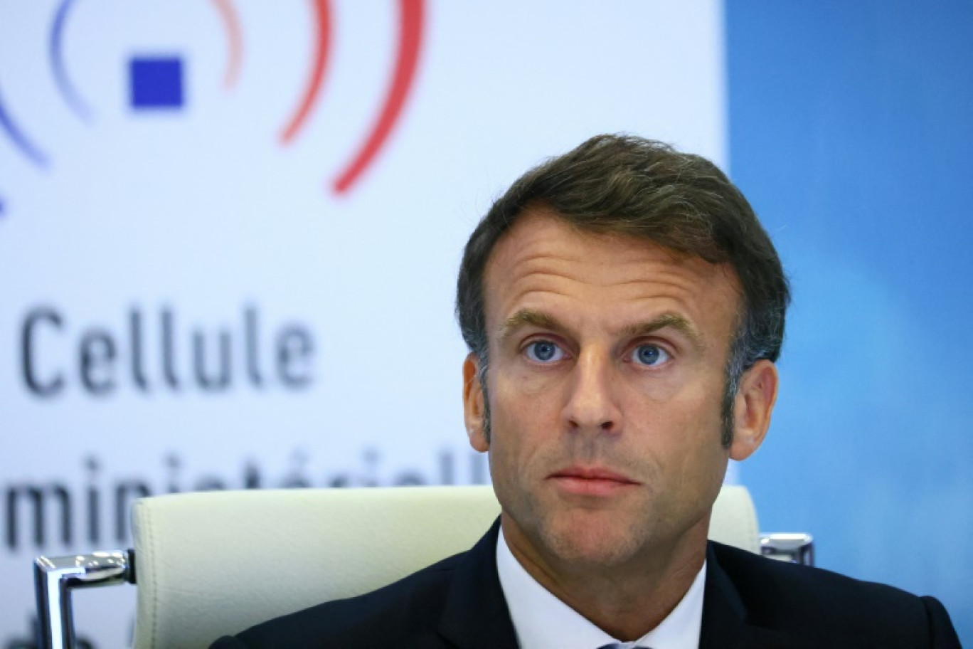 Le président français, Emmanuel Macron, lors d'une cellule interministérielle de crise (CIC), le 30 juin 2023 à Paris © YVES HERMAN