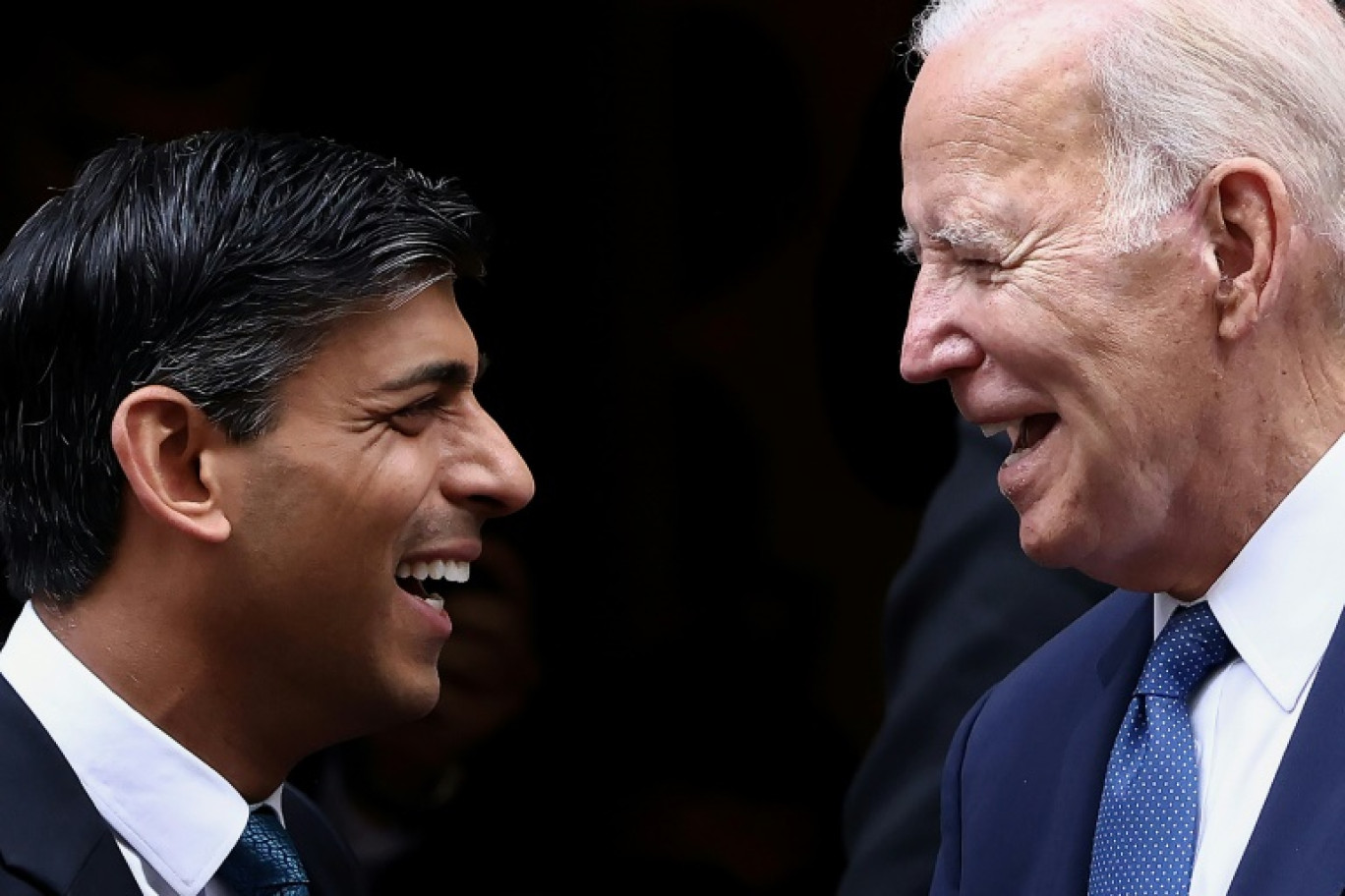 Le Premier ministre britannique Rishi Sunak et le président américain Joe Biden, au 10 Downing Street, le 10 juillet 2023 à Londres © HENRY NICHOLLS