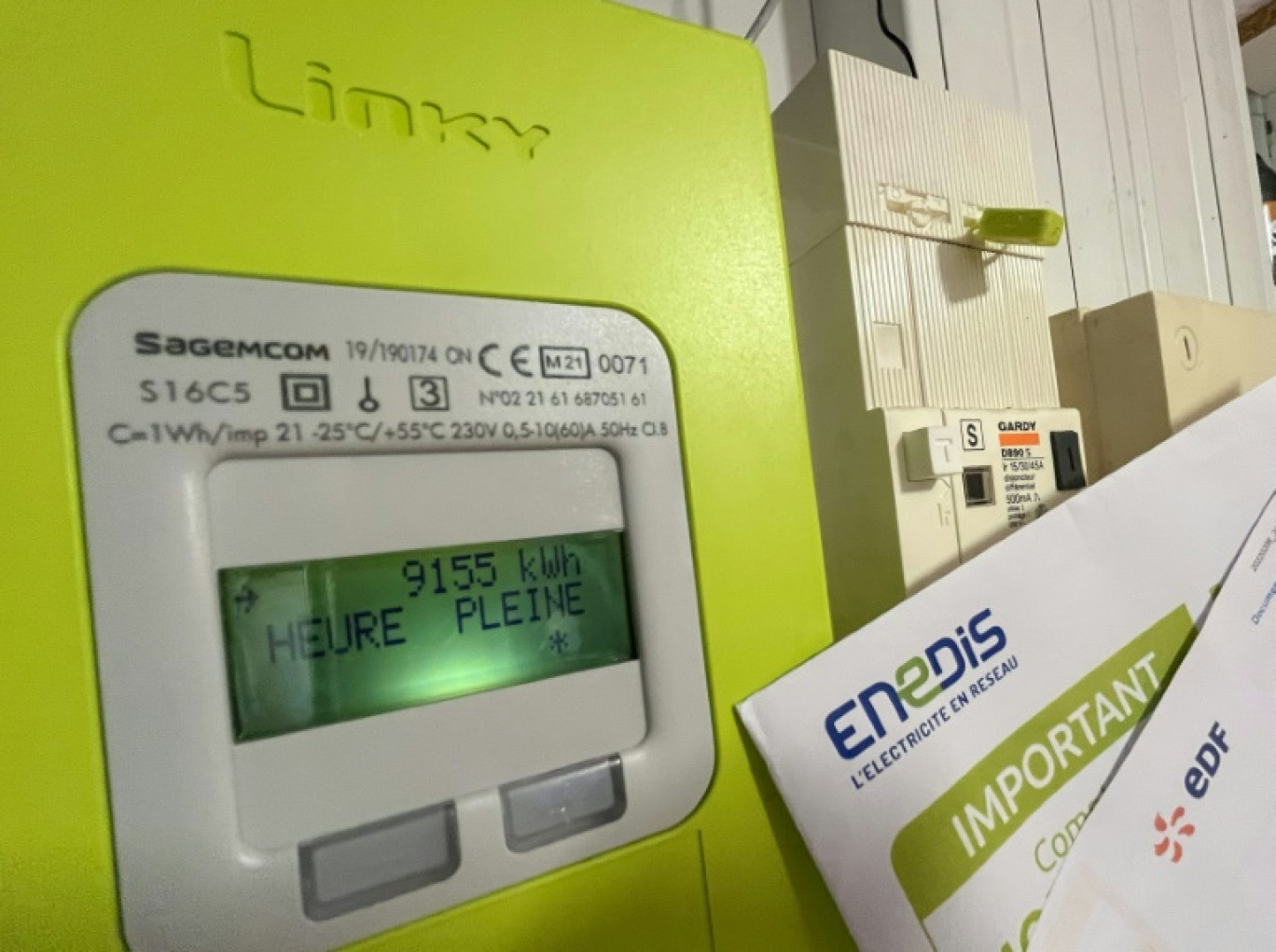 Le bouclier tarifaire limitant les prix de l'électricité pour les particuliers sera maintenu jusqu'à début 2025 © DENIS CHARLET