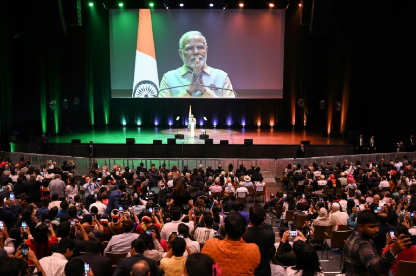 Le Premier ministre indien Narendra Modi s'adresse aux membres de la communauté indienne réunis à la Seine Musicale, le 13 juillet 2023 à Boulogne-Billancourt, près de Paris
 Indian Prime Minister Narendra Modi begins a two-day visit to France on July 13, 2023 where he will attend the traditional Bastille Day military parade as guest of honour and discuss major new defence deals. © Bertrand GUAY