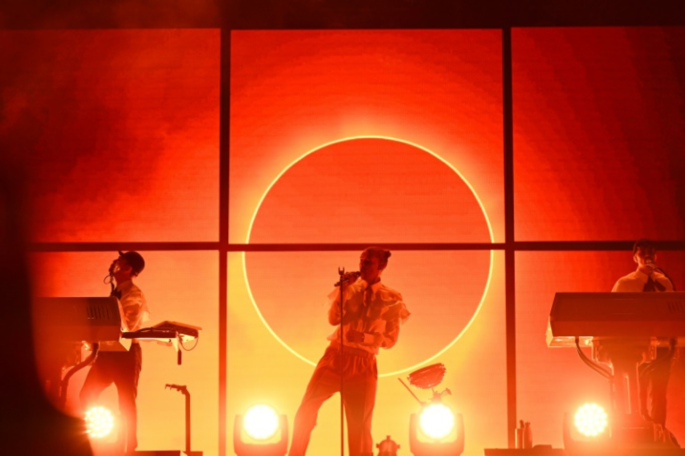 Le chanteur et compositeur belge Paul Van Haver alias Stromae sur la scène de la 18e édition du festival Rock en Seine à Saint-Cloud, dans les Hauts-de-Seine, le 28 août 2022 © Anna KURTH