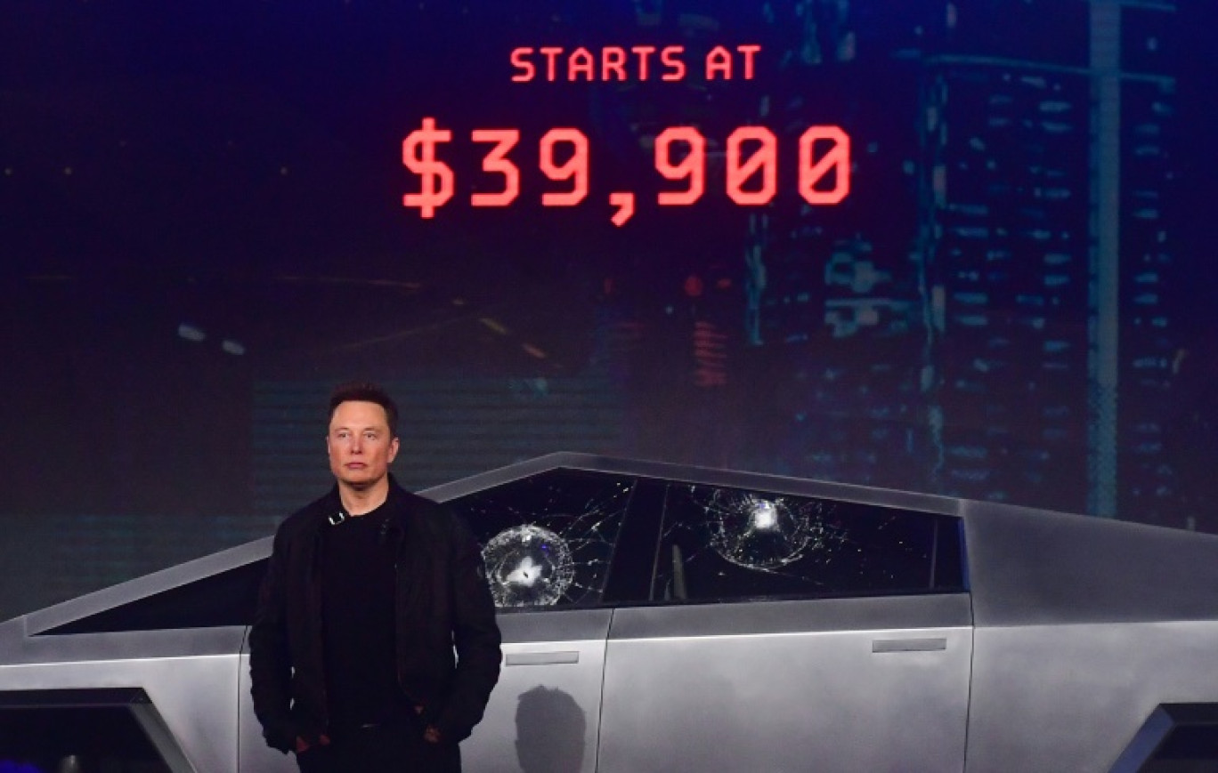 Elon Musk, patron du constructeur automobile Tesla, lors de la présentation du pickup électrique Cybertruck le 21 novembre 2019 à Hawthorne (Californie) © FREDERIC J. BROWN