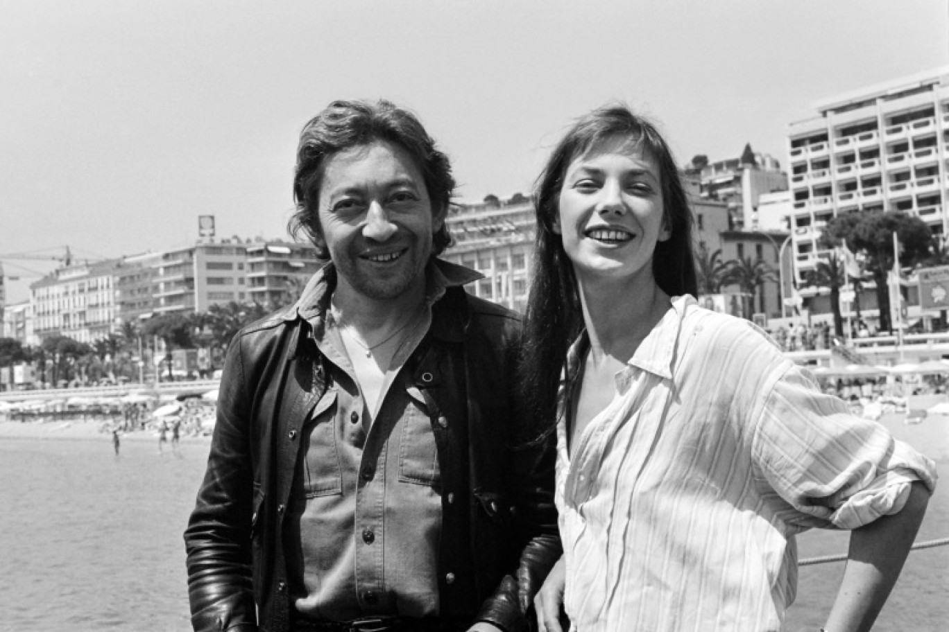 Jane Birkin et Serge Gainsbourg au Festival de Cannes, le 22 mai 1976 © -