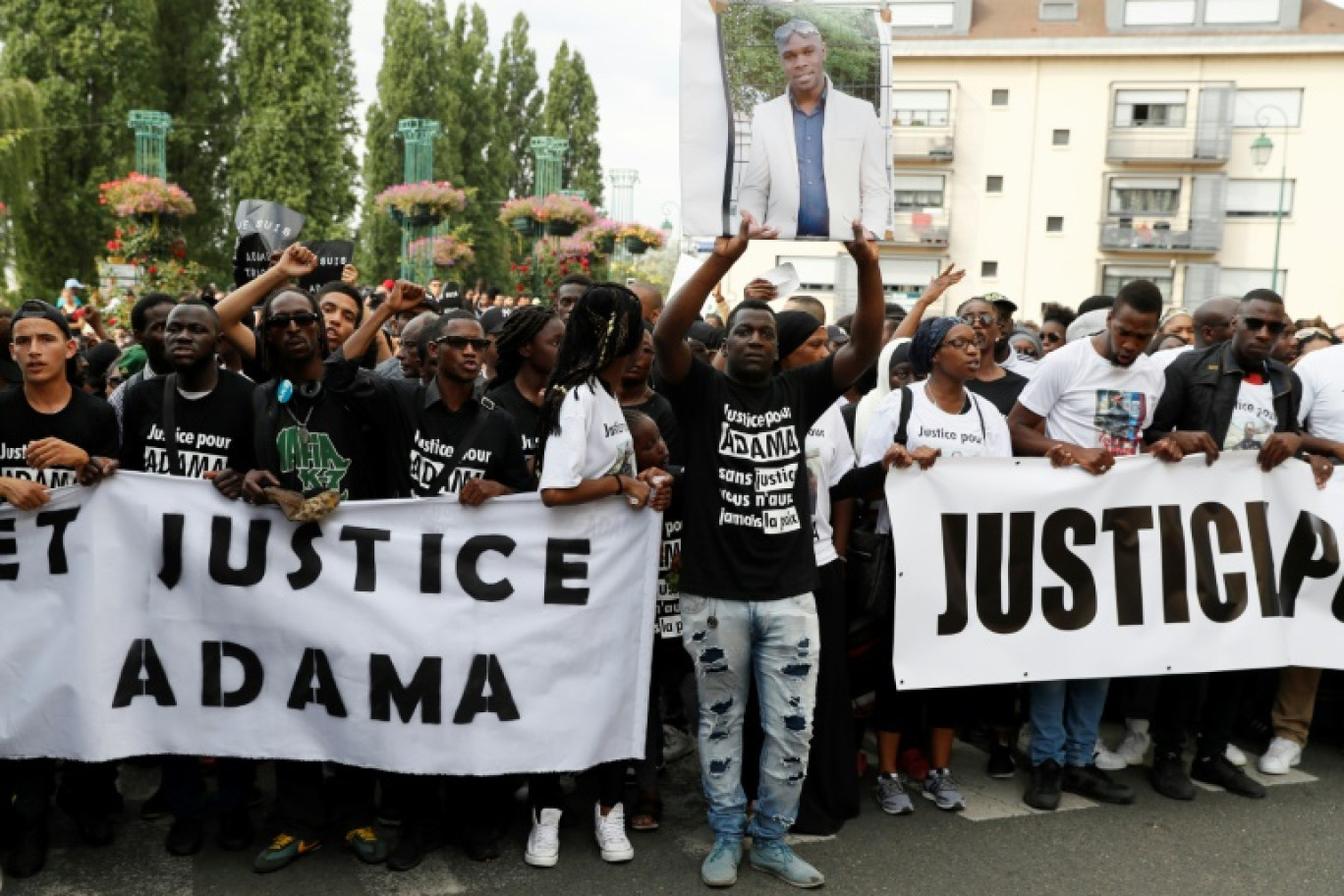 Manifestation pour obtenir justice après la mort d'Adama Traoré, le 22 juillet 2016 à Beaumont-sur-Oise © THOMAS SAMSON